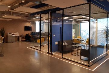 משרד משופץ להשכרה בבורסה