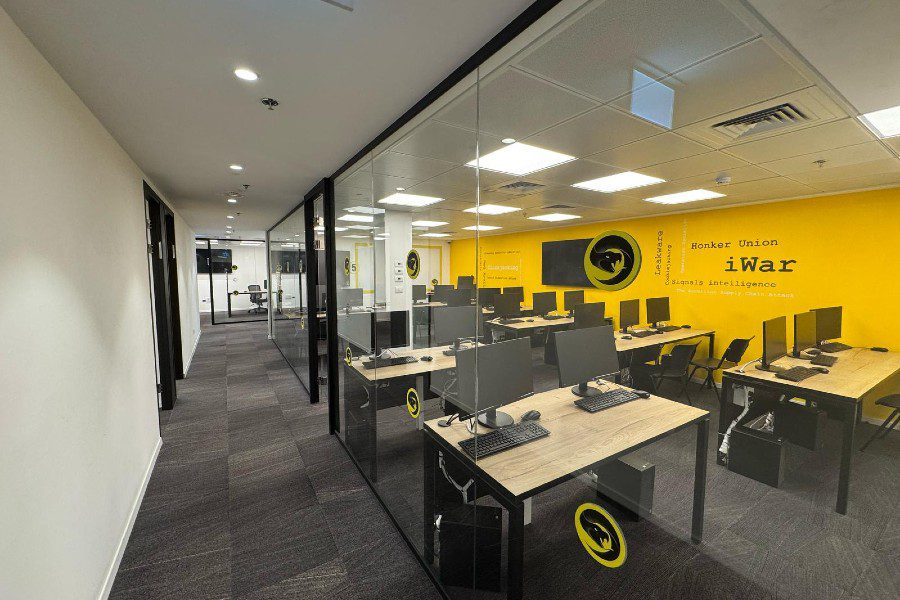 משרדים להשכרה בהרצליה פיתוח - תמונה 1